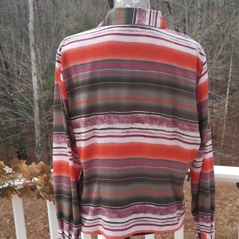 Colorful blouse - Picture 3 of 3